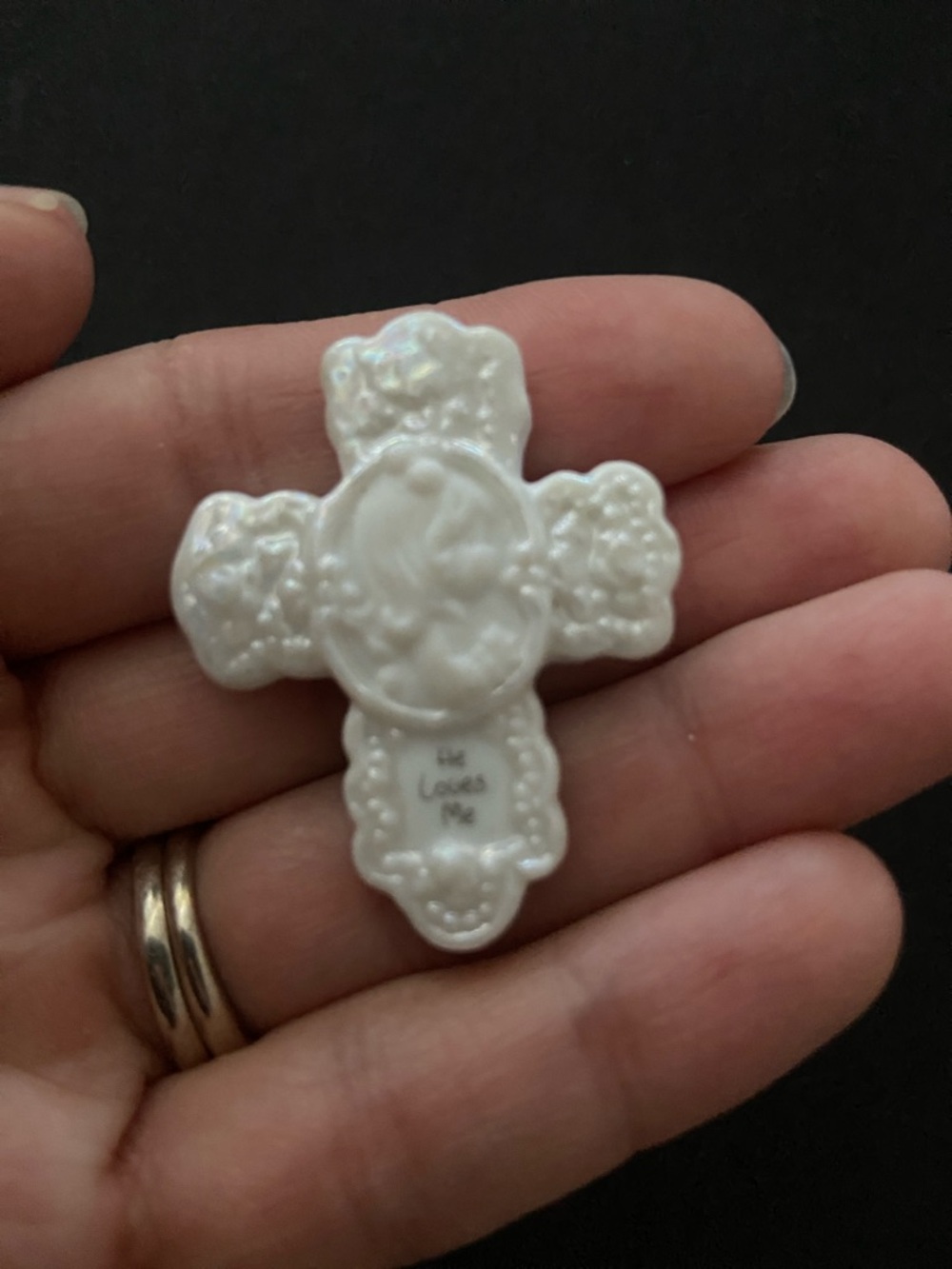 1995 Precious Moments Brooch